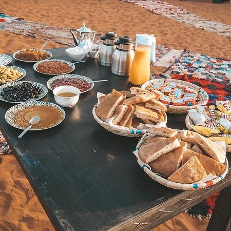 Rum Warm Bubble Camp Wadi Rum Bagian luar foto