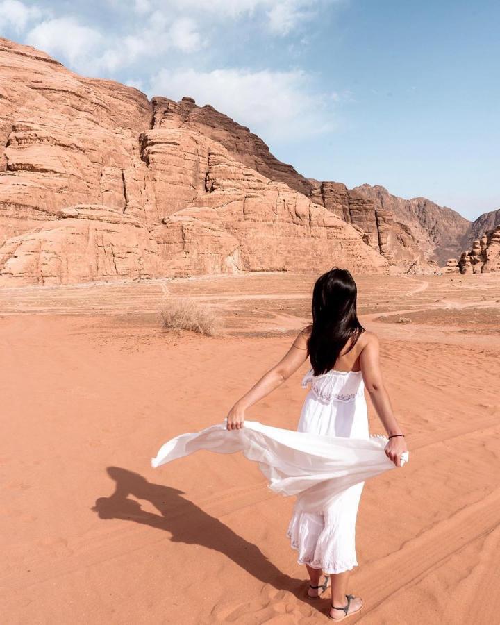 Rum Warm Bubble Camp Wadi Rum Bagian luar foto