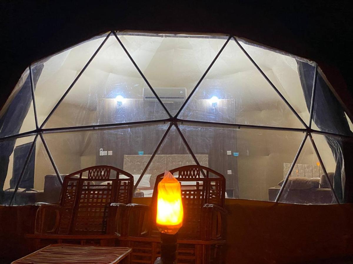 Rum Warm Bubble Camp Hotel Wadi Rum Bagian luar foto