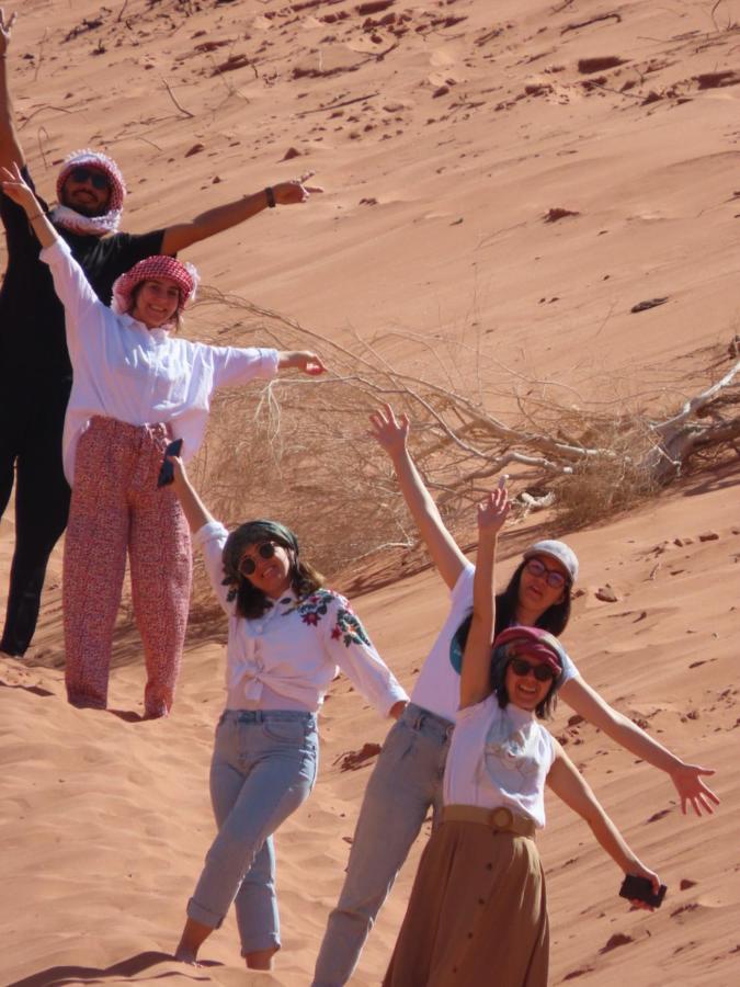 Rum Warm Bubble Camp Wadi Rum Bagian luar foto