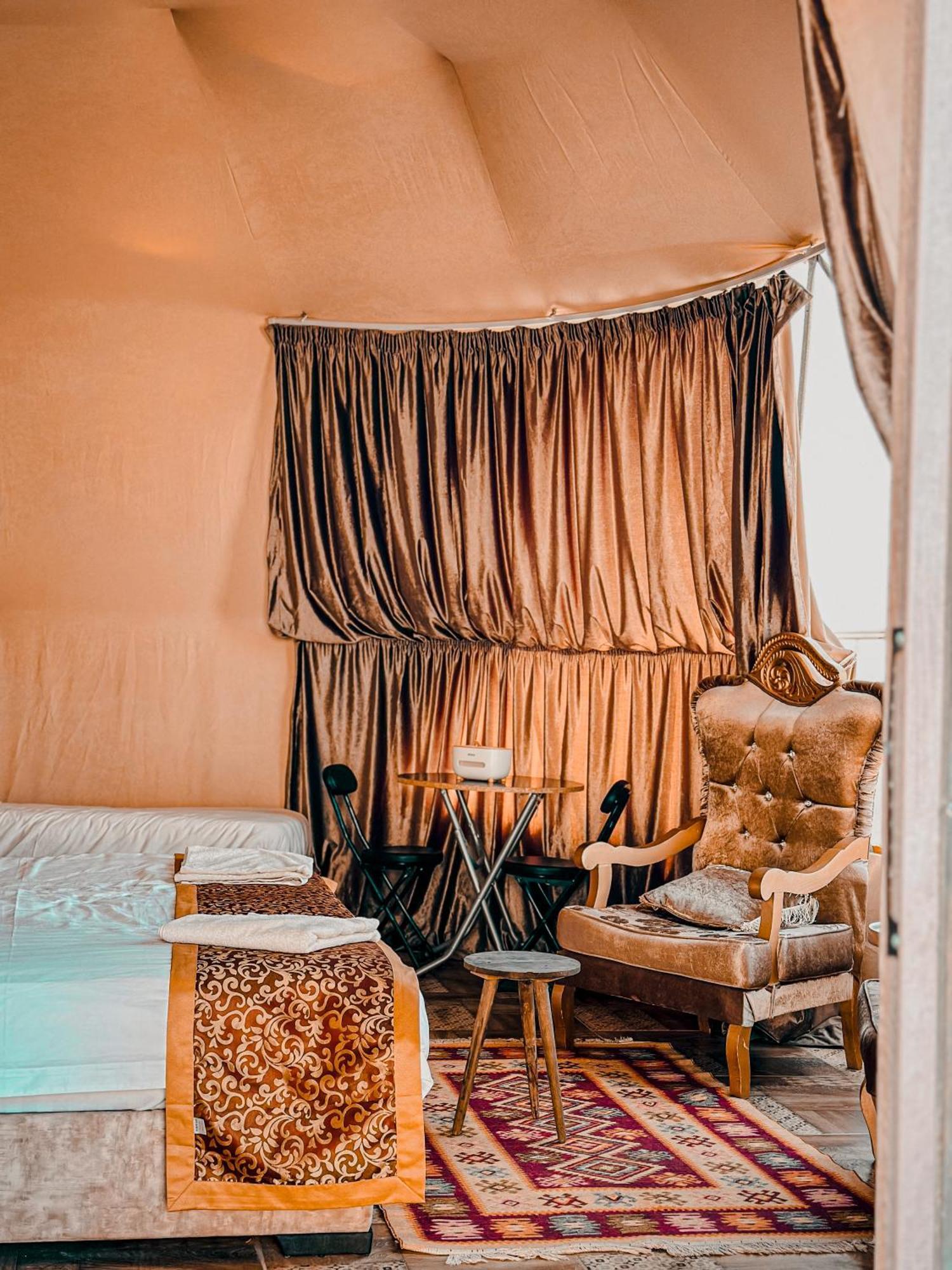 Rum Warm Bubble Camp Wadi Rum Bagian luar foto