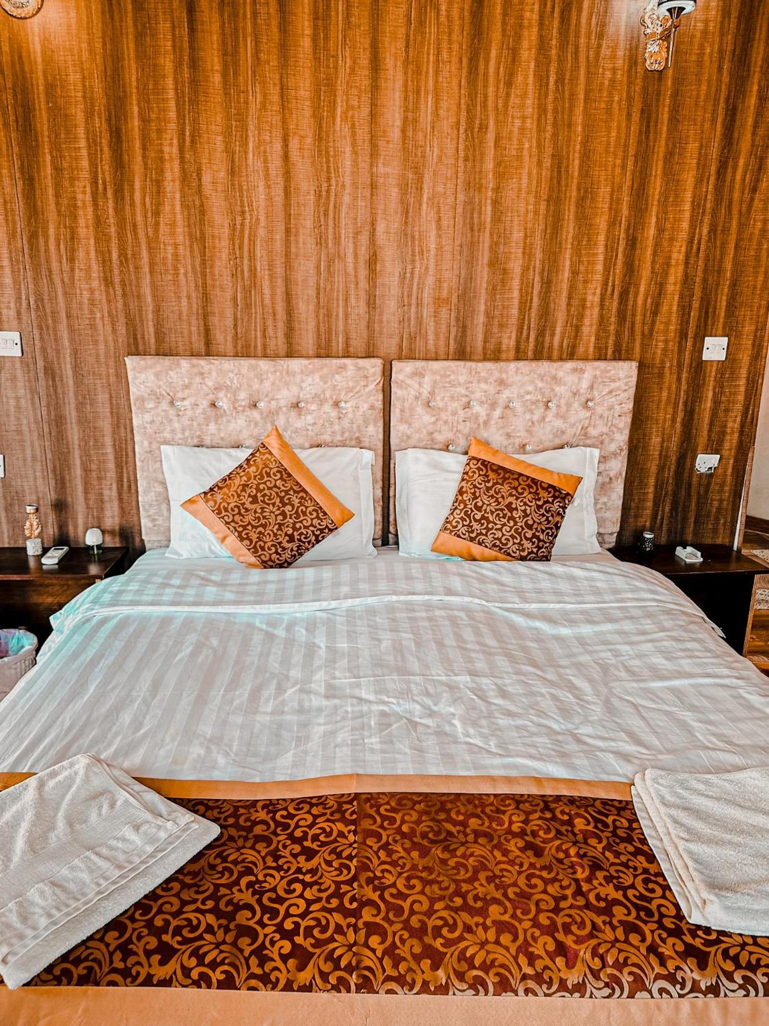 Rum Warm Bubble Camp Wadi Rum Bagian luar foto