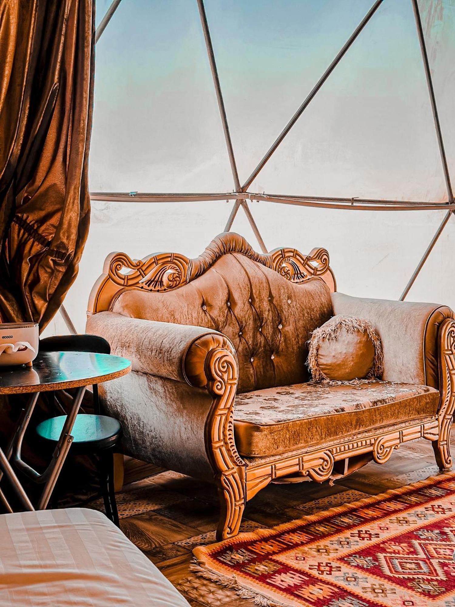 Rum Warm Bubble Camp Wadi Rum Bagian luar foto
